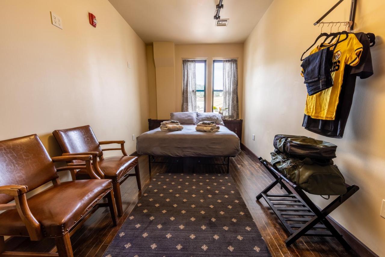 Traveler'S Rest Hotel Pittsburgh Buitenkant foto